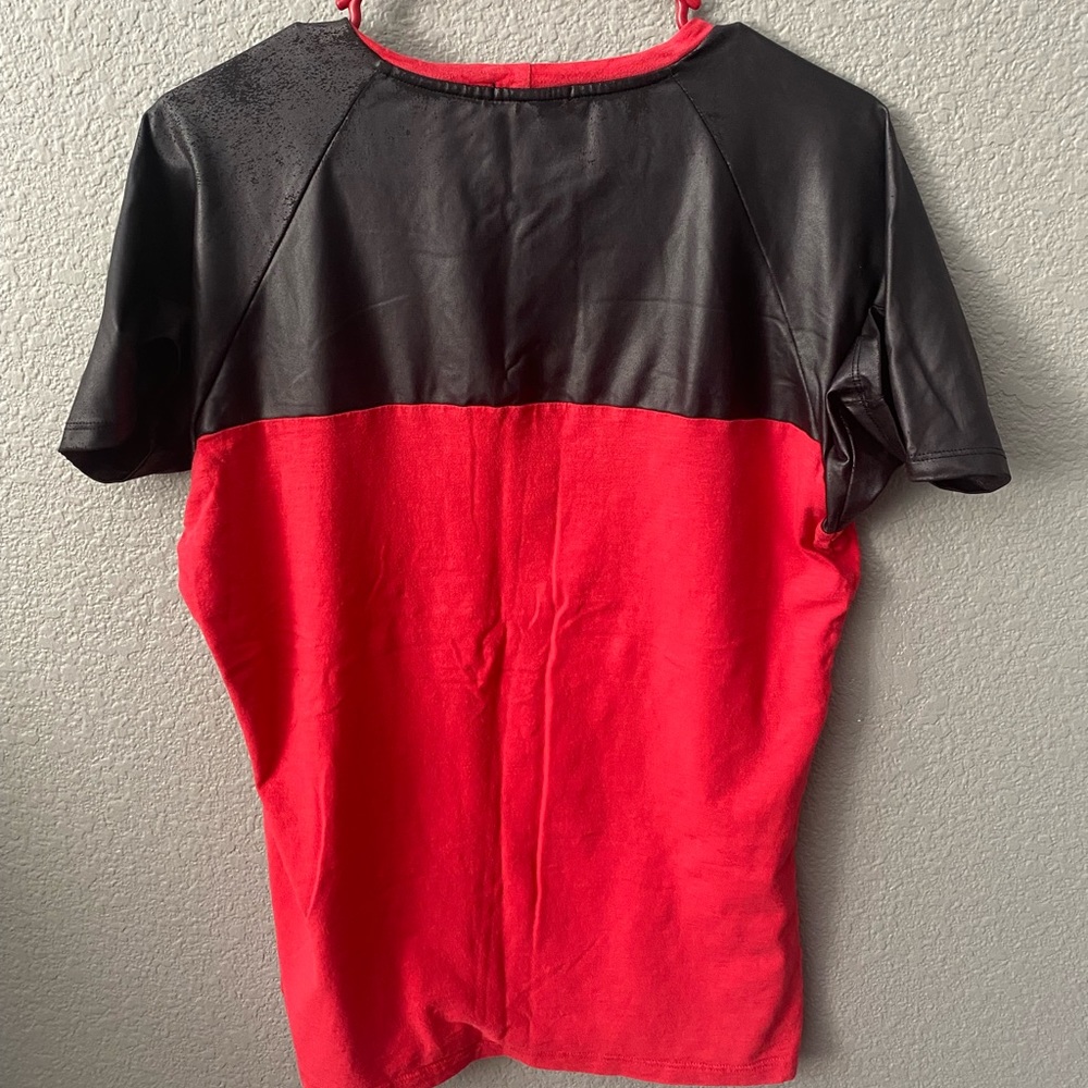 Tee - Picture 3 of 3